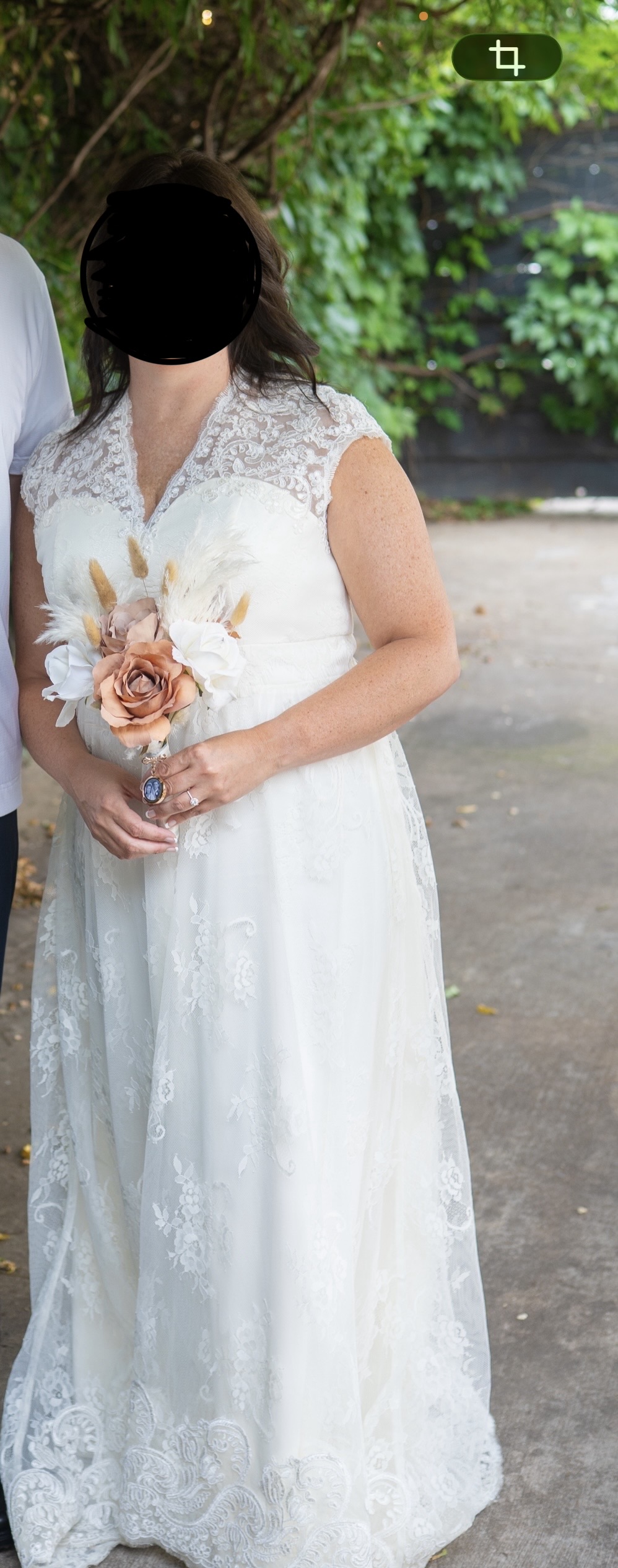 Country Lace A-Line Summer Wedding Dress Beach Boho Casual V-Neck Floor Length Mature Bridal Gown
