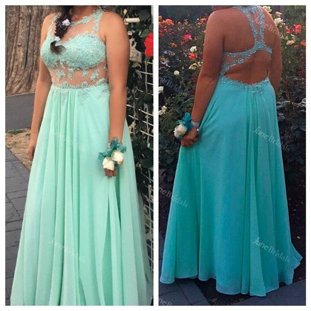 Sleeveless Scoop Neckline Chiffon Dress With Lace Appliques