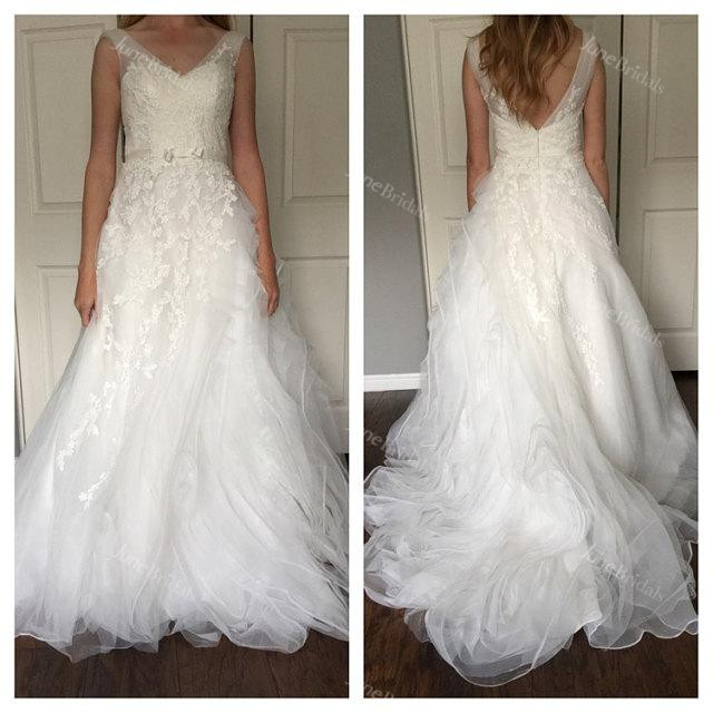 A-Line V-Neck Tulle Lace Satin Weddig Dress With Ruffles